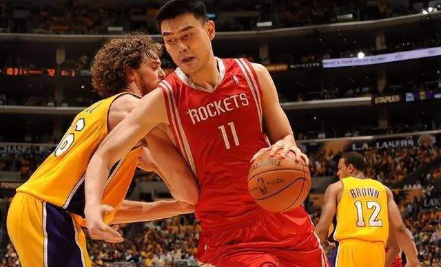姚明受邀作为特邀嘉宾参加NBA全明星赛，备受嘉年华期待的简单介绍