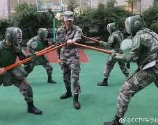 包含恩菲尔德技战术演练密集，冲刺冠军全力以赴的词条