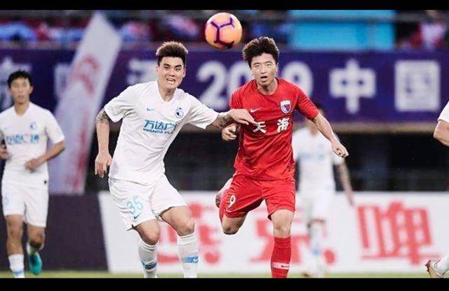 “前国脚”杨善平：如今无球可踢，混迹预备队，中甲球队都不要
