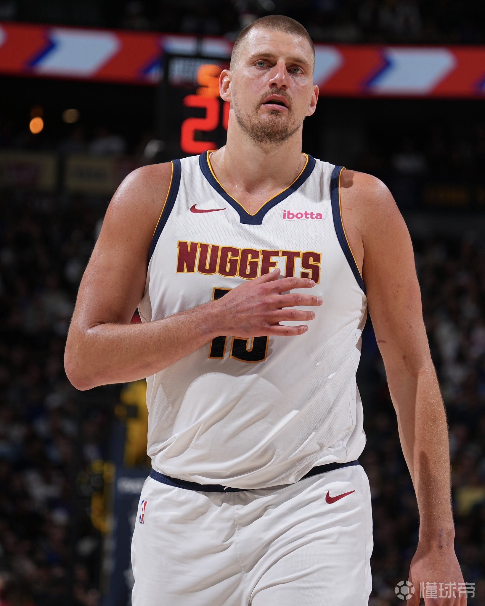 博鱼体育app-关于NBA-想回欧洲!瓦兰寻求买断合同掘金正说服他留在NBA的信息
